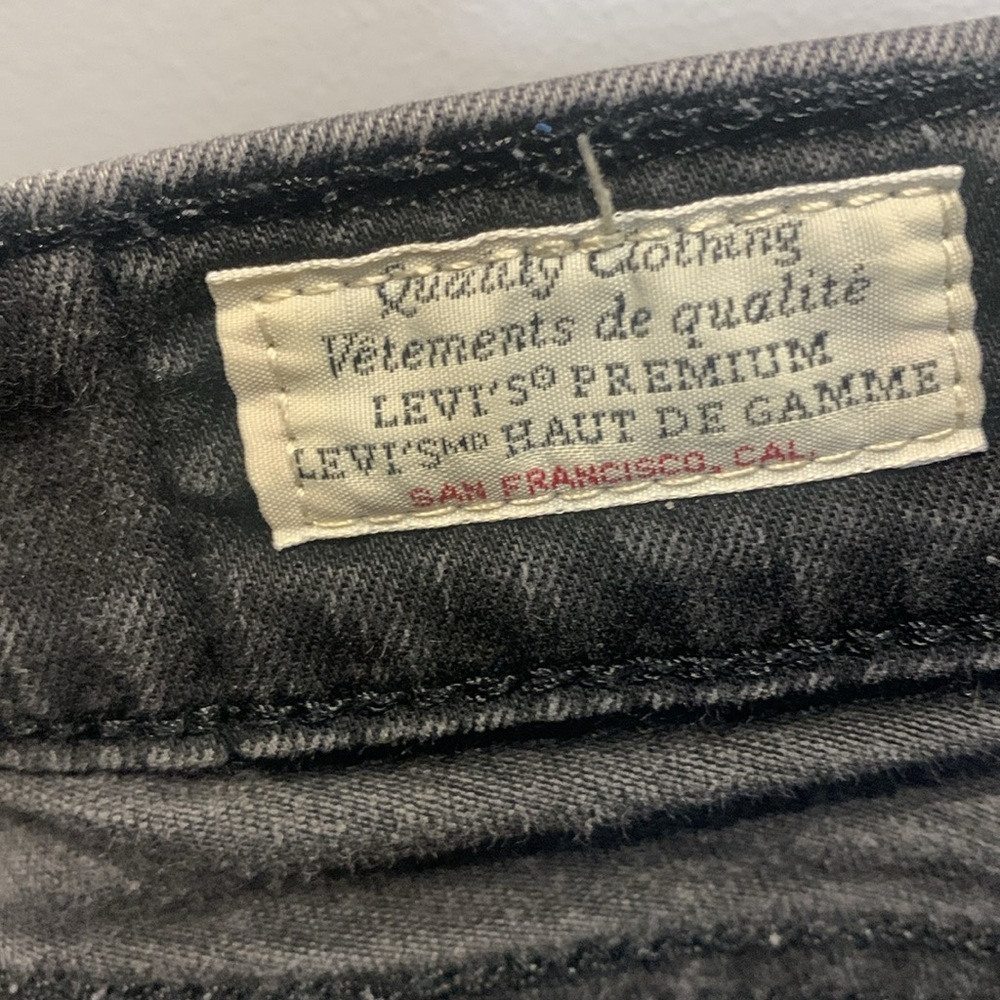 Levi’s 710 Super Skinny in Washed Black - Picture 8 of 8